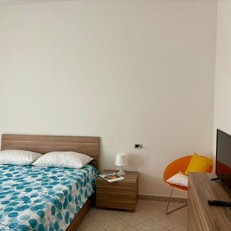 Sole E Mare - Viareggio Apartment Екстериор снимка